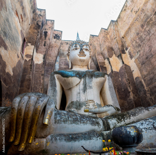 Картината върху платно The most beautiful Viewpoint Historic temple of Sukhothai Historical Park, Thailand