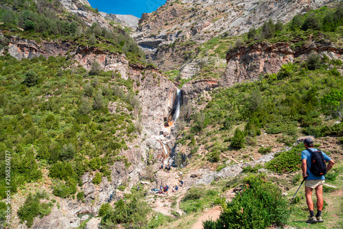 Foto Landscape with mountains in the Llanos de La Larri, Pyrenees