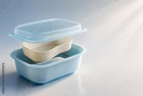 Biodegradable food container with plant-based materials for sustainable eco-friendly packaging.