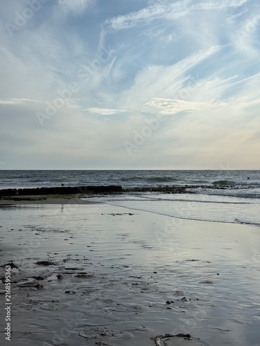 beautyful evening seascape, melamcholic atmosphere, northern sea 