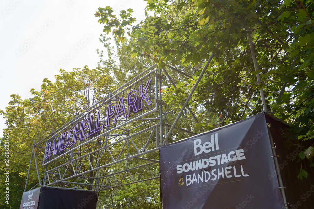 Obraz premium signage at Bell Soundstage at the Bandshell, Exhibition Place, Toronto (22 August 2026)