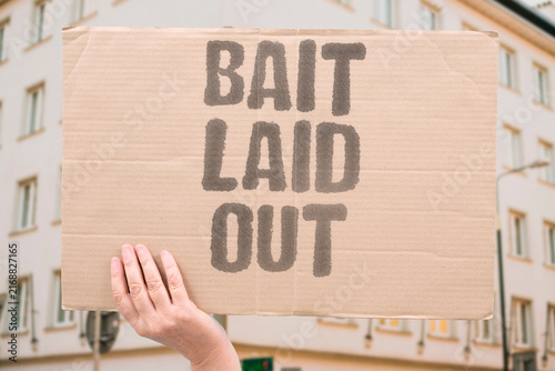 Quadro su tela "Bait laid out" Deceptive tactic lures enemy forces forward
