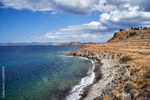 Tapety artystyczne Pastures on the rocky coast of Lesbos