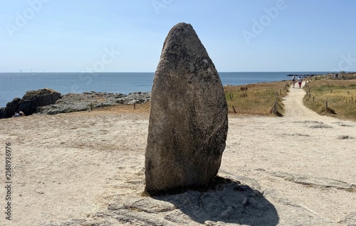 port et côte rocheuse du Croisic en Bretagne sud