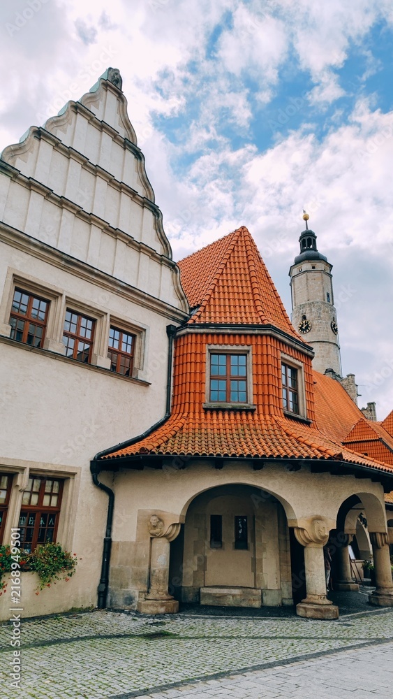 Obraz premium Lwowek Slaski market square, historical building with a red roof
