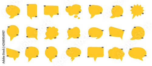 Фотография Chat bubble in yellow quote mark