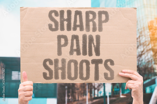 Konstfotografi "Sharp pain shoots" Acute sensations indicate nerve involvement