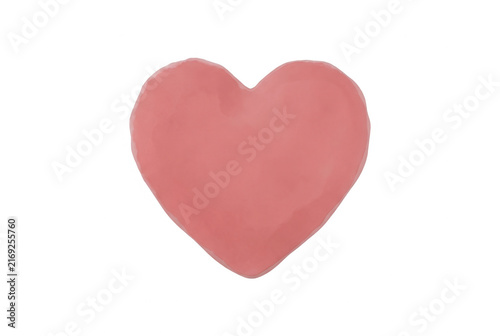 Ein handgeformtes Herz aus rosa Knete oder Ton mit einer weichen, leicht unebenen Textur, isoliert auf einem rein weißen Hintergrund, ideal für Valentinstag, Liebe, Romantik und kreative