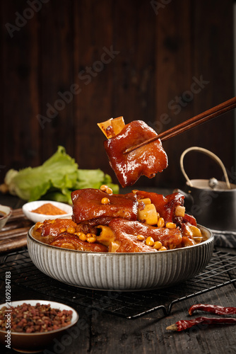 Canvas Print Braised Pork Trotters with Soy Sauce - Traditional Asian Dish with Chopsticks