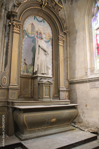 Photography altar and altarpiece in a chapel in the saint-rémy church in dieppe in normandy