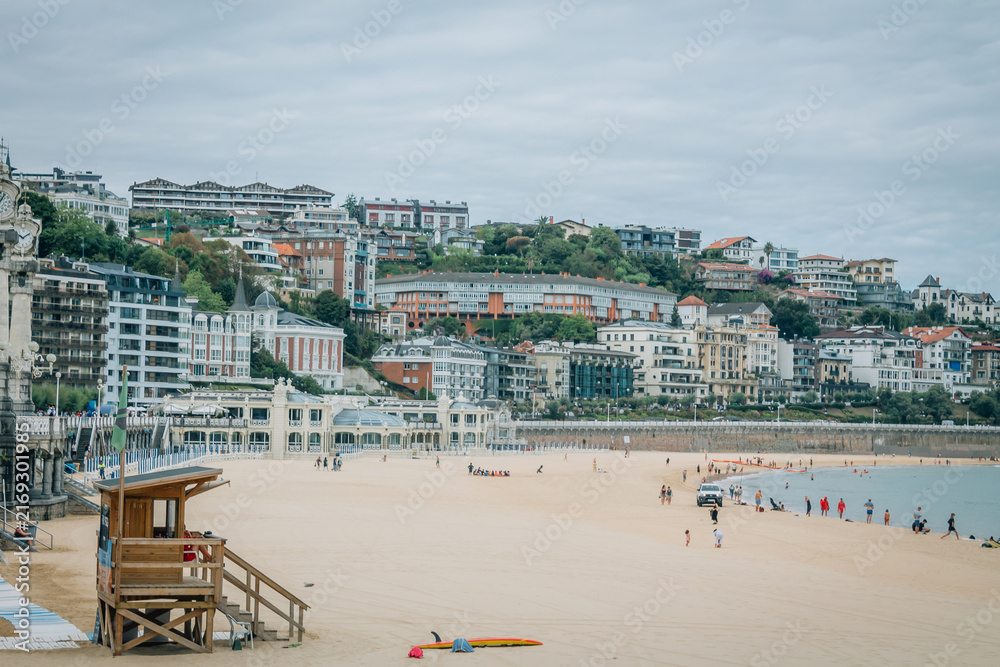 Fototapeta premium Scenic view of La Concha beach in San Sebastian, Basque Country, Spain