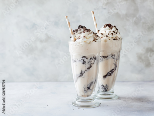 cookies and cream milkshakes