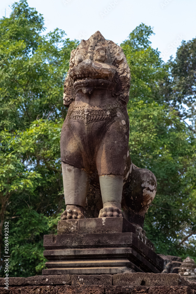 Obraz premium statue du lion gardien sur la terrasse des éléphants, Angkor Thom, Siem Reap, Cambodge