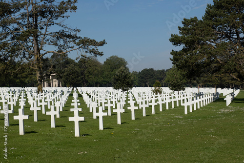 Fotografie France, with white crosses honoring American soldiers killed in battle during WW
