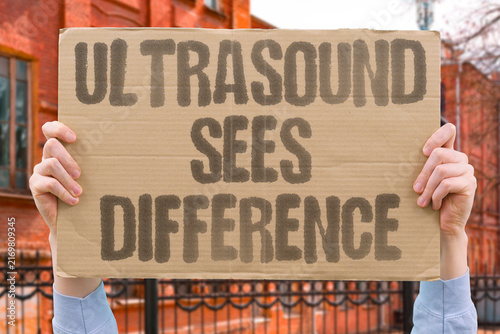 Obraz na płótnie "Ultrasound sees difference" Imaging distinguishes silicone from HA