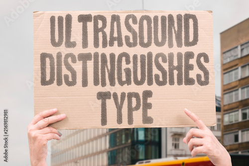 Bild auf Leinwand "Ultrasound distinguishes type" Imaging differentiates silicone from hyaluronic