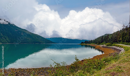 Foto Chilkat River delta as it flows into the Chilkat Inlet and ultimately Lynn Canal