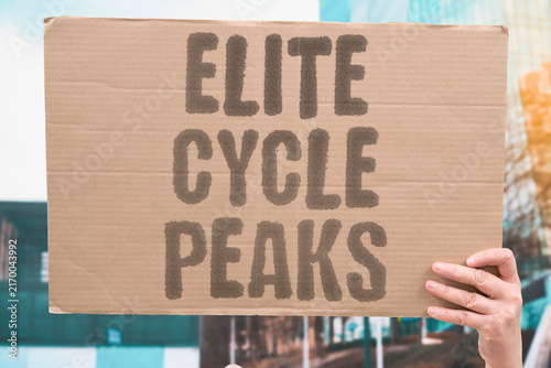 Картината върху платно "Elite cycle peaks" Overproduction of elites leads to conflict