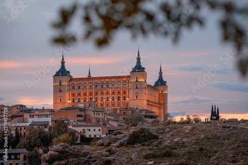 Foto Alcazar of Toledo at Sunset