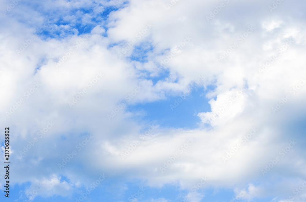 Fototapeta premium White clouds in blue sky