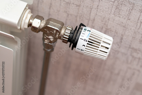 Canvastavla Close Up of White Radiator Thermostatic Valve on a Central Heating System in a M