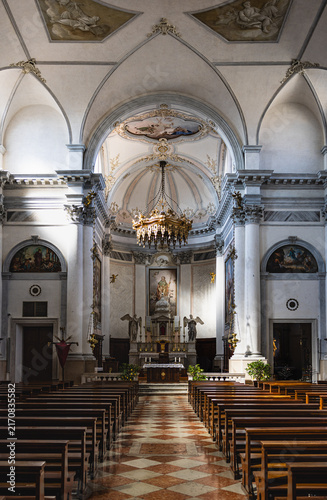 Foto Ornate church interior in Dolo, Veneto, Italy