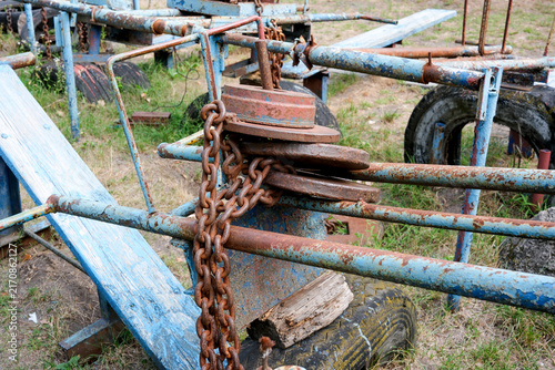 Brutal homemade outdoor gym machines with car tires and heavy weights