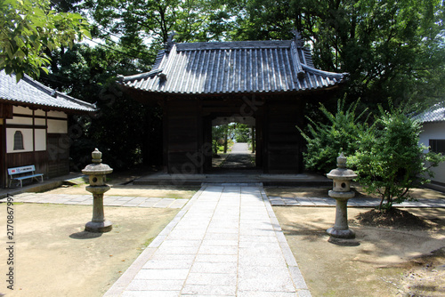 Cuadro en lienzo Entrance Gate and Temple Grounds at Yakuri-ji Temple on Shikoku Henro Pilgrimage