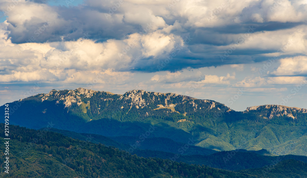 Fototapeta premium Landscape of the Buila-Vanturarita Massif in the Carpathian Mountains - Romania