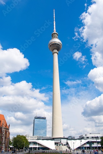 Canvas Print Berlin TV Tower (Fernsehturm) rising above the city rooftops
