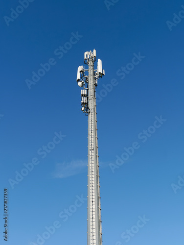 Fotografía detail of an antenna and blue sky