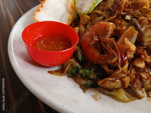 Canvastavla Kwetiau is a type of flat, white noodle made from rice flour