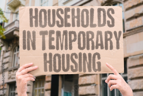 Obraz na plátně "households in temporary housing" 440,000 households in temporary housing