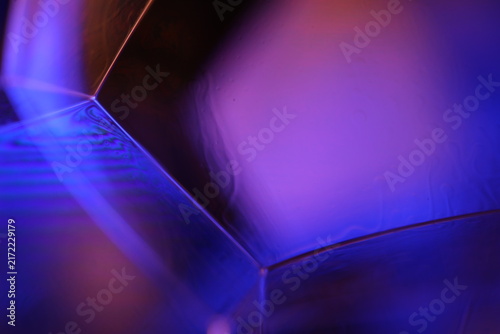 фотографія Geometric liquid film vertices with violet gradient haze and blue specular edges