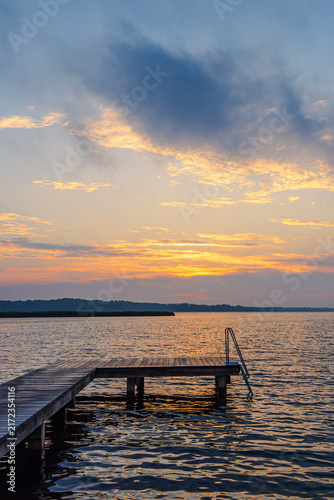 Sonnenaufgang in Seedorf am Schaalsee mit Badesteg