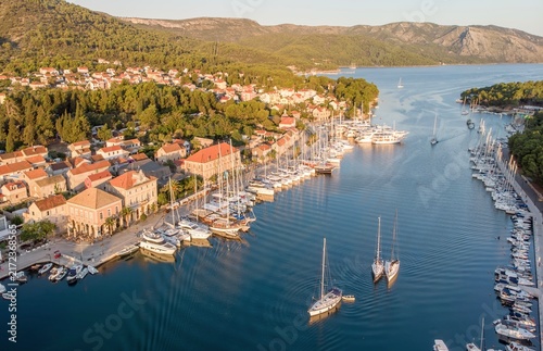 Cuadro en lienzo Croatia, the island of hvar in dalmatia
