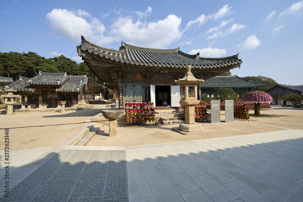 Fototapeta premium 석등,관음전,통도사,영축산,양산시,경남