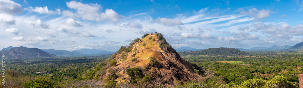 Fototapeta premium Beautiful Mountain and Natural Landscape View from Dambulla, Sri Lanka