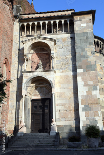 Foto The Piacenza Cathedral (Cathedral of Santa Maria Assunta and Santa Giustina) is