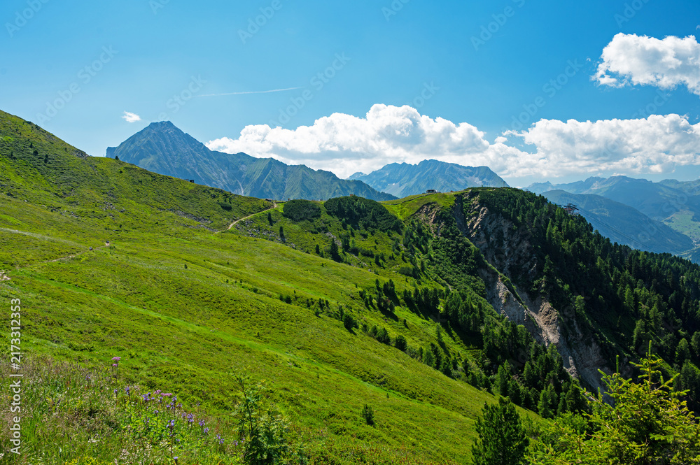 Obraz premium alpine panorama and view over the Zillertal Valley near Mayrhofen in Tyrol