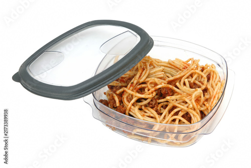 Foto Spaghetti Bolognese in a Clear Plastic Food Storage Container