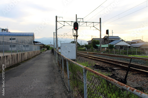 Foto JR Yosan Line Railway Tracks and Overpass near Iyo-Komatsu Station in Saijo, Ehi