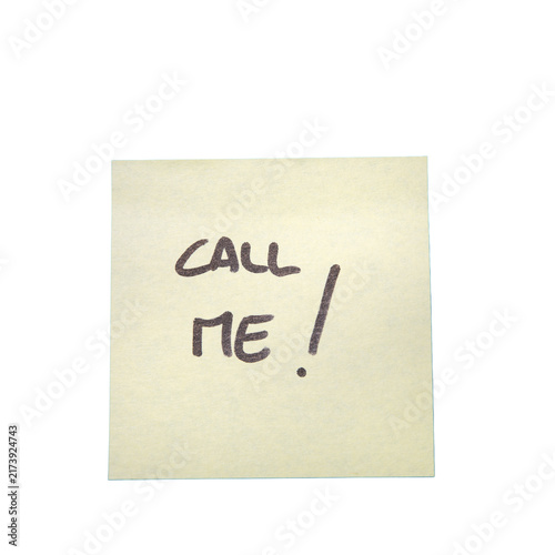 Fotografie A yellow sticky note has CALL ME! written