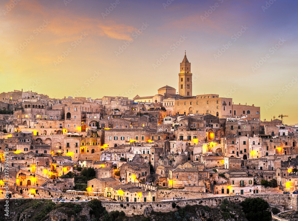 Obraz premium Matera, Italy ancient hilltop town in the Basilicata region at dawn 290
