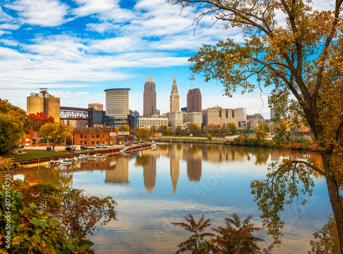 Cleveland, Ohio, USA skyline on the Cuyahoga River in autumn 281