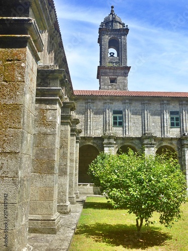 Fotografía Cloister of the Armenteira Monastery in Meis, Pontevedra.