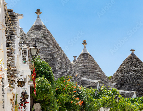 Les trois trulli