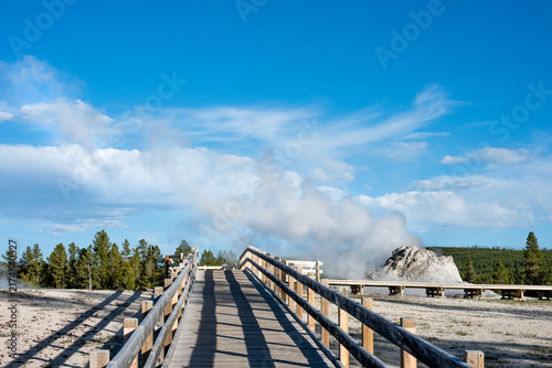 Canvastavla Accessible wood boardwalk to Castle Geyser in Old Faithful area of Upper Geyser