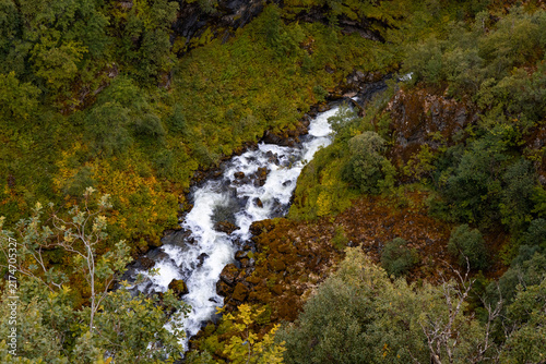 Foto A beautiful nature and town mix in the Geiranger village