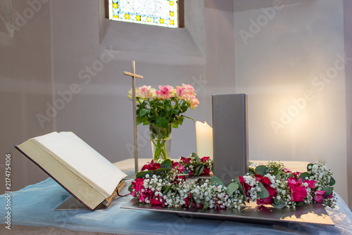 Bild auf Leinwand A detailed wide angle interior lifestyle photograph showing a christian church b